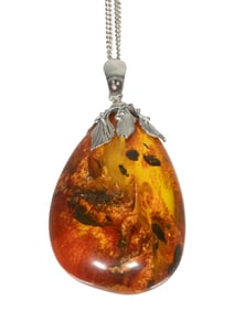 NATURAL AMBER PENDANT AND STERLING SILVER CHAIN NECKLACE