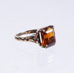 10K GOLD AND CITRINE LADY'S RING
