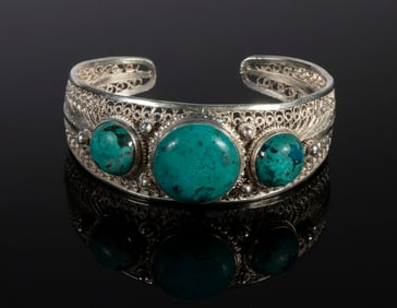 VINTAGE SILVER AND TURQUOISE CUFF BRACELET