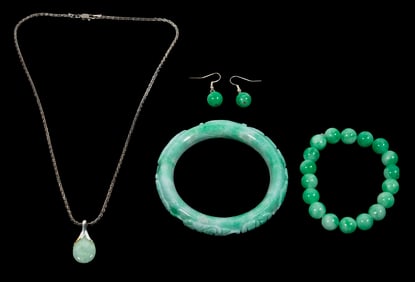 (4 PCS) GREEN JADE JEWELRY COLLECTION