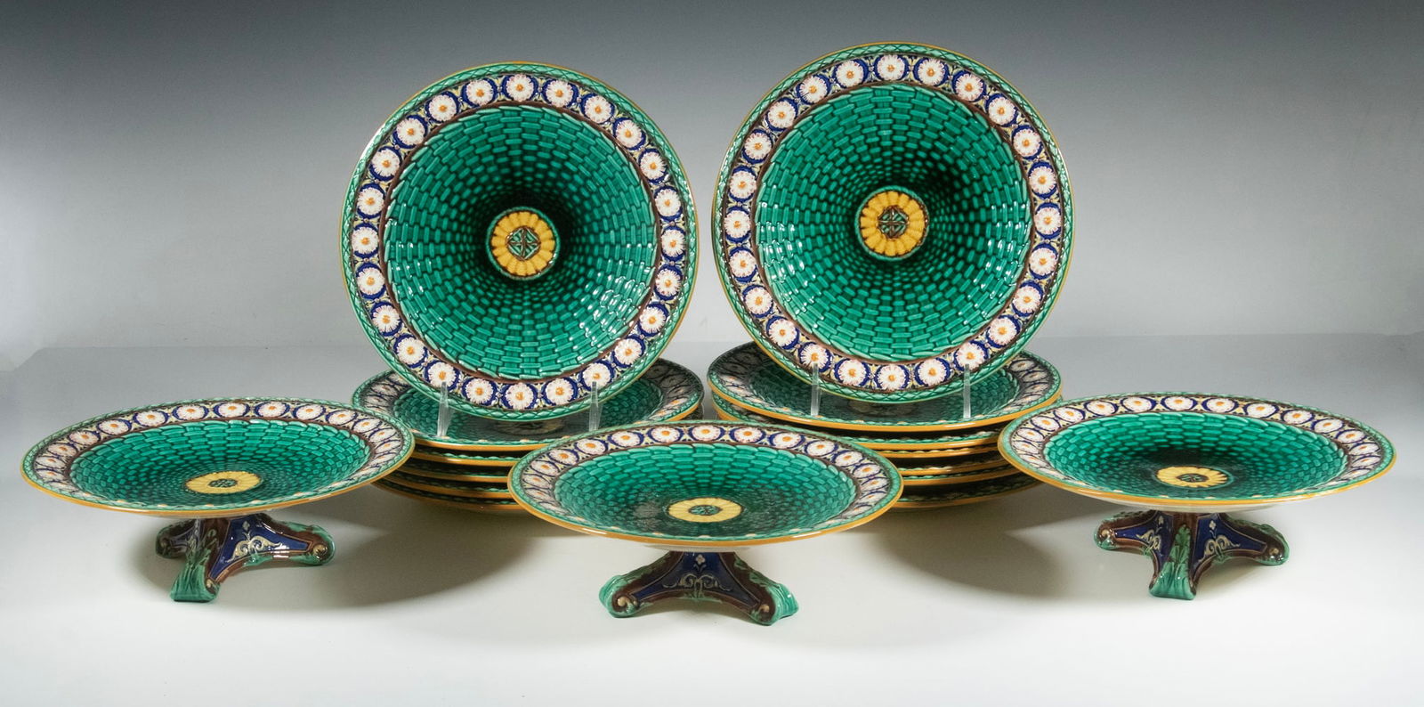 (16) WEDGWOOD VICTORIAN MAJOLICA (1 of 4)