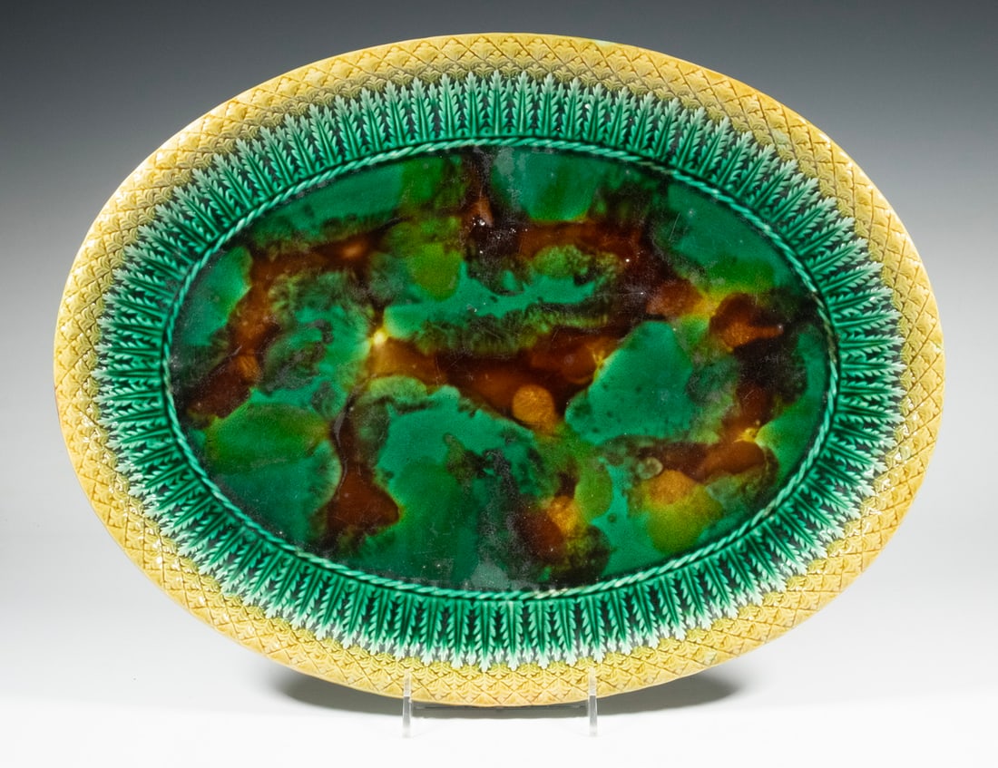 ENGLISH VICTORIAN MAJOLICA SERVING PLATTER (1 of 3)