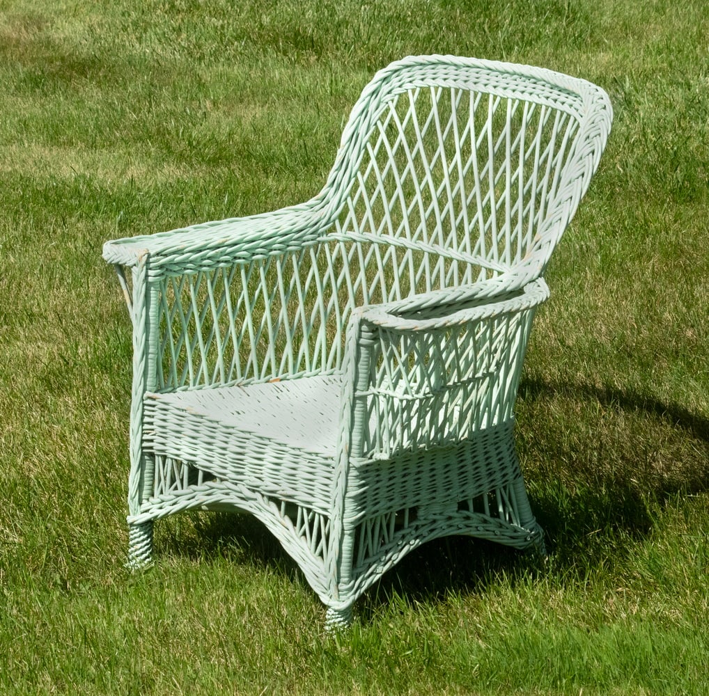 PERIOD BAR HARBOR GENT'S WICKER ARMCHAIR IN GREEN PAINT (1 of 2)