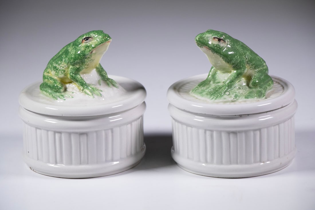 PR ITALIAN POTTERY TRINKET BOXES WITH FROGS (1 of 2)
