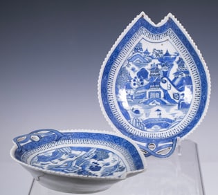 (2) CHINESE BLUE & WHITE CANTON SERVING DISHES