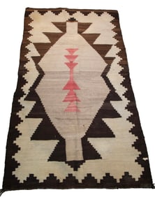 1930'S NAVAJO RUG (3'7'' x 7'6'')