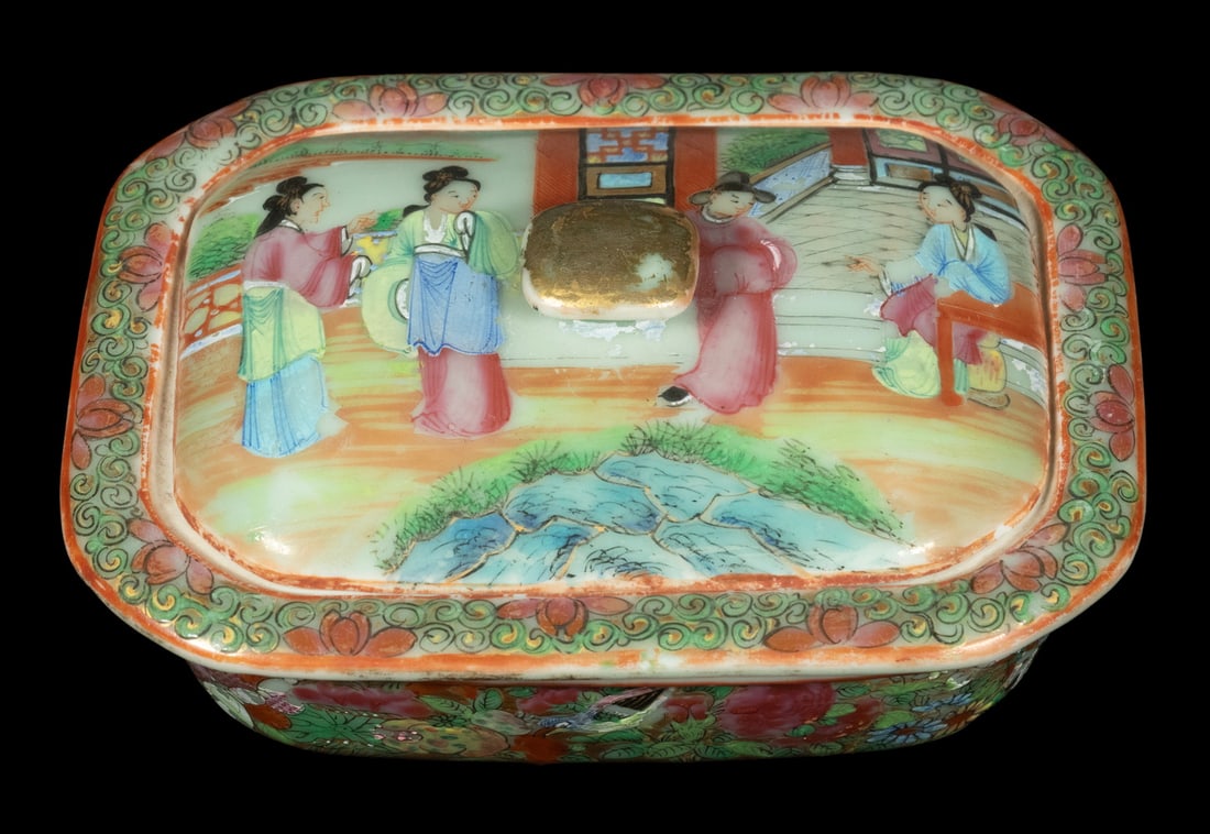 CHINESE ROSE MANDARIN SOAP DISH, 19TH CENTURY (1 of 3)