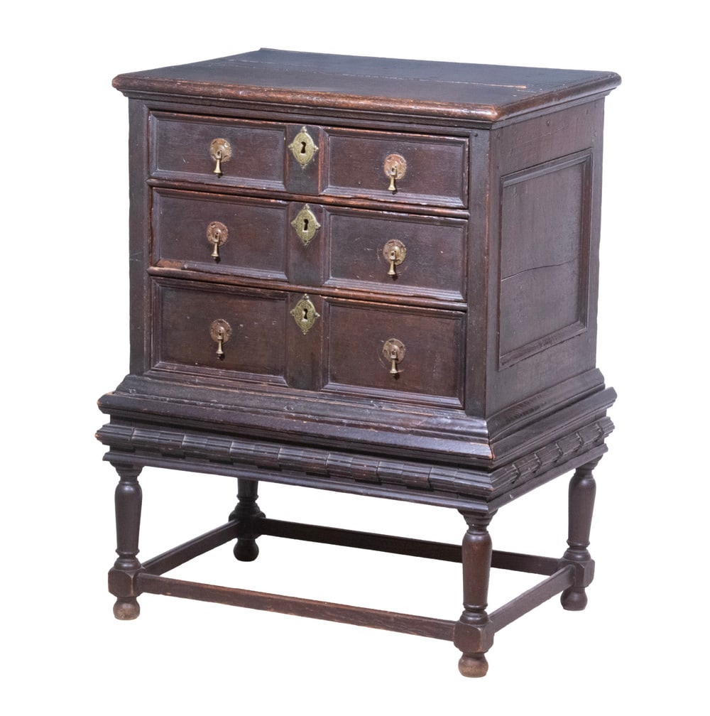 ENGLISH OAK CHEST ON STAND (1 of 5)