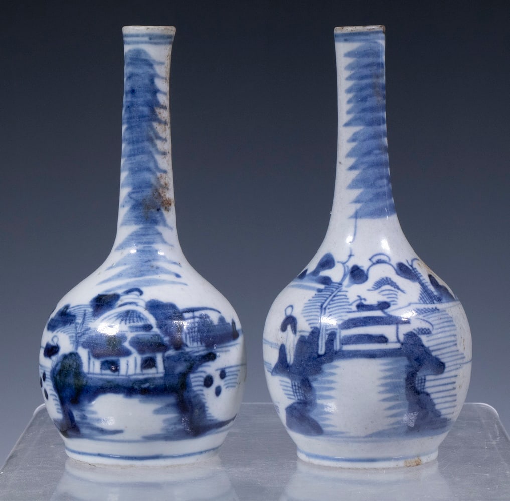 PR CHINESE BLUE & WHITE BOTTLE FORM VASES (1 of 3)