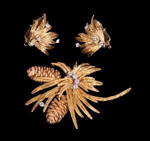 18K AND 14K GOLD FEATHER AND DIAMOND PINE CONE SUITE