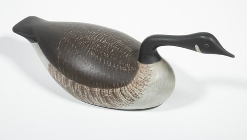 QUARTER-SIZED CANADA HISSING GOOSE DECOY BY JOSEPH LINCOLN