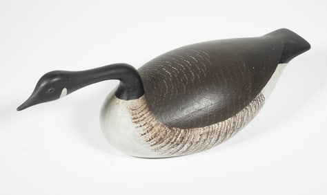 QUARTER-SIZED CANADA HISSING GOOSE DECOY BY JOSEPH LINCOLN