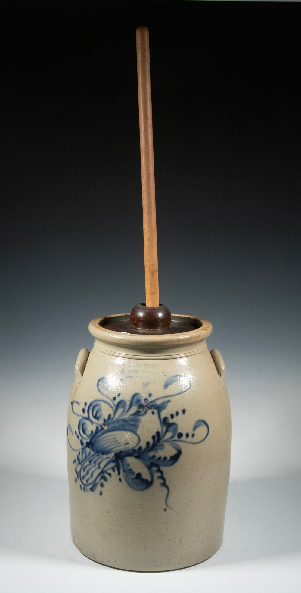 NEW YORK STONEWARE CO. 6-GALLON CHURN WITH BIRD (1 of 3)