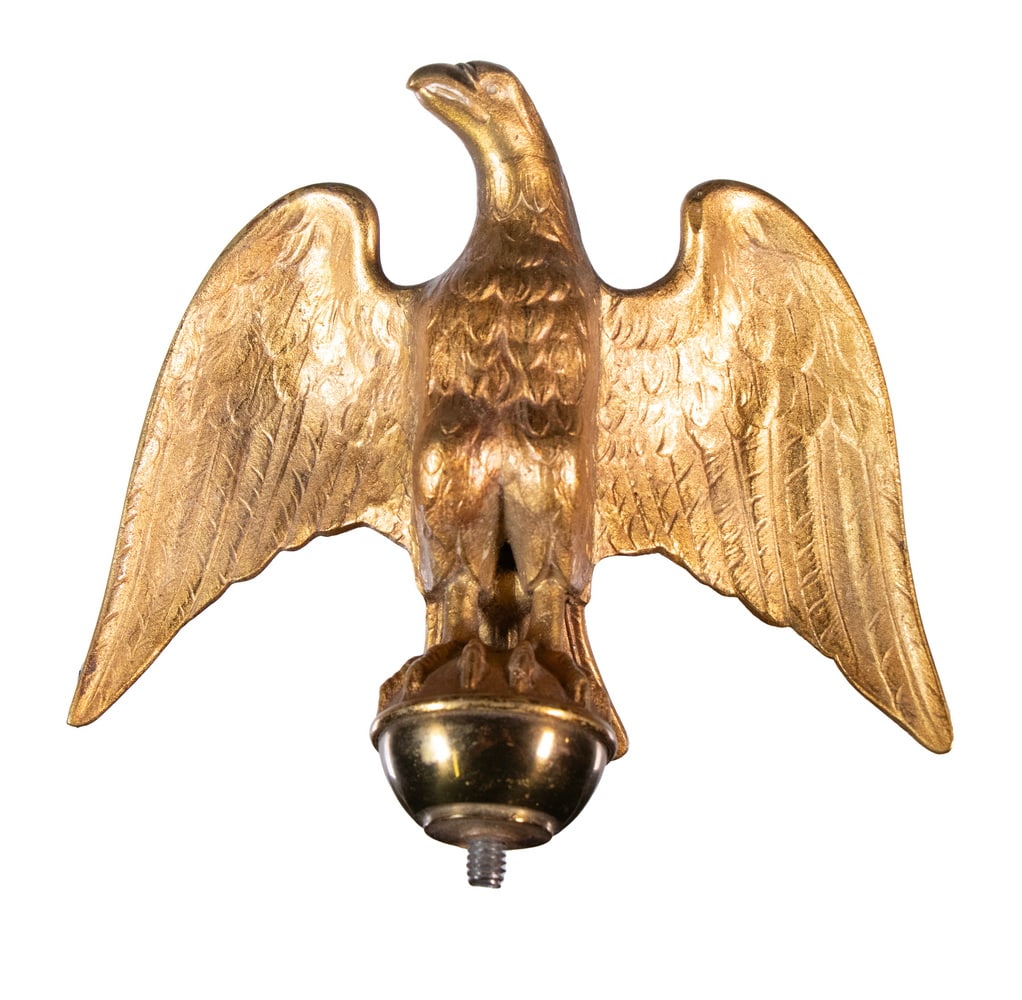 WWII VINTAGE GILT BRONZE EAGLE FLAGPOLE FINIAL (1 of 2)