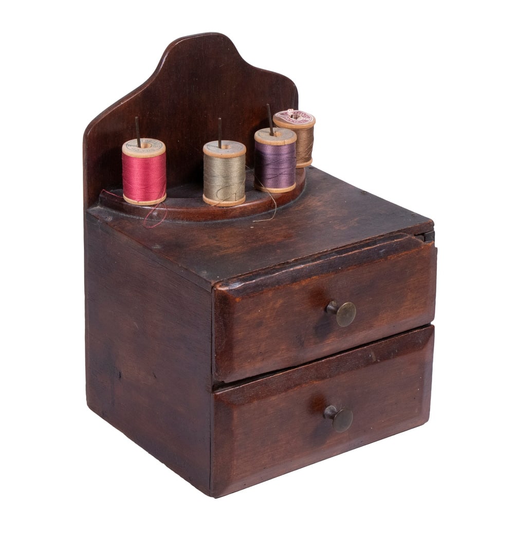 TWO-DRAWER SEWING BOX WITH SPOOL HOLDERS (1 of 3)