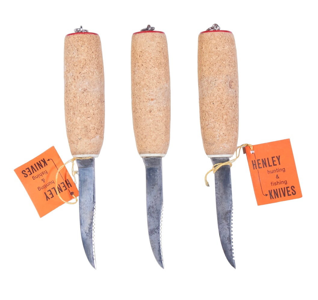 (3) 1930'S GERMANY CORK-HANDLED FISHING KNIVES BY HENLEY: Saw tooth back, with leather sheathes, with lanyard ring, original packaging and tags, 8 1/2" long overall. OS: 8 1/2 in. (21.6 cm.)