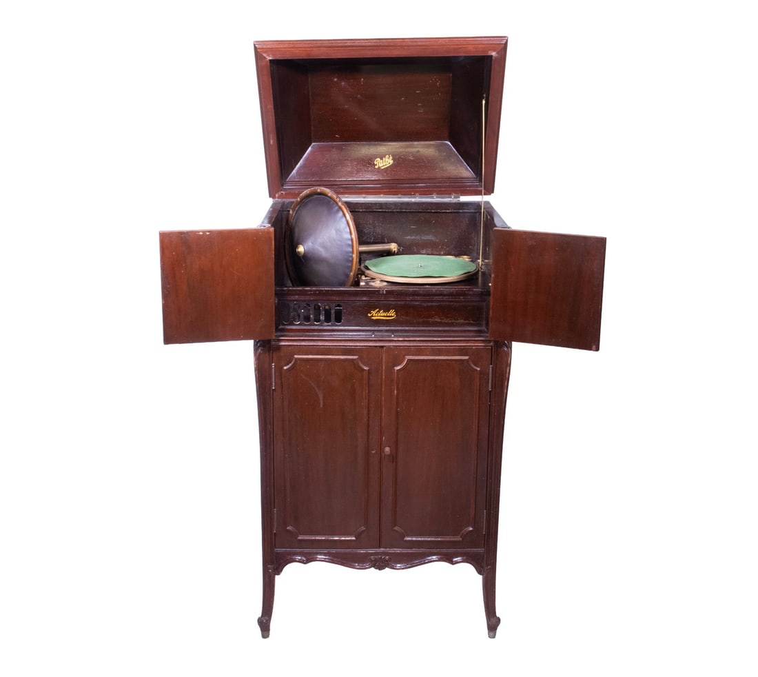 RARE PATHE ACTUELLE ACOUSTIC PHONOGRAPH IN FLOOR CABINET: Early1920s 78 rpm Disc Player with one of the first paper cone speakers, Pathe Freres Actuelle, s/n 1906, with automatic stop, adjustable for use with ordinary lateral-cut 78rpm discs or with sapphire