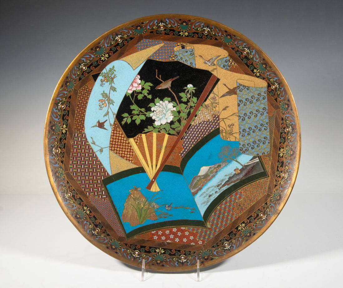 JAPANESE LARGE CLOISONNE CHARGER, MEIJI PERIOD