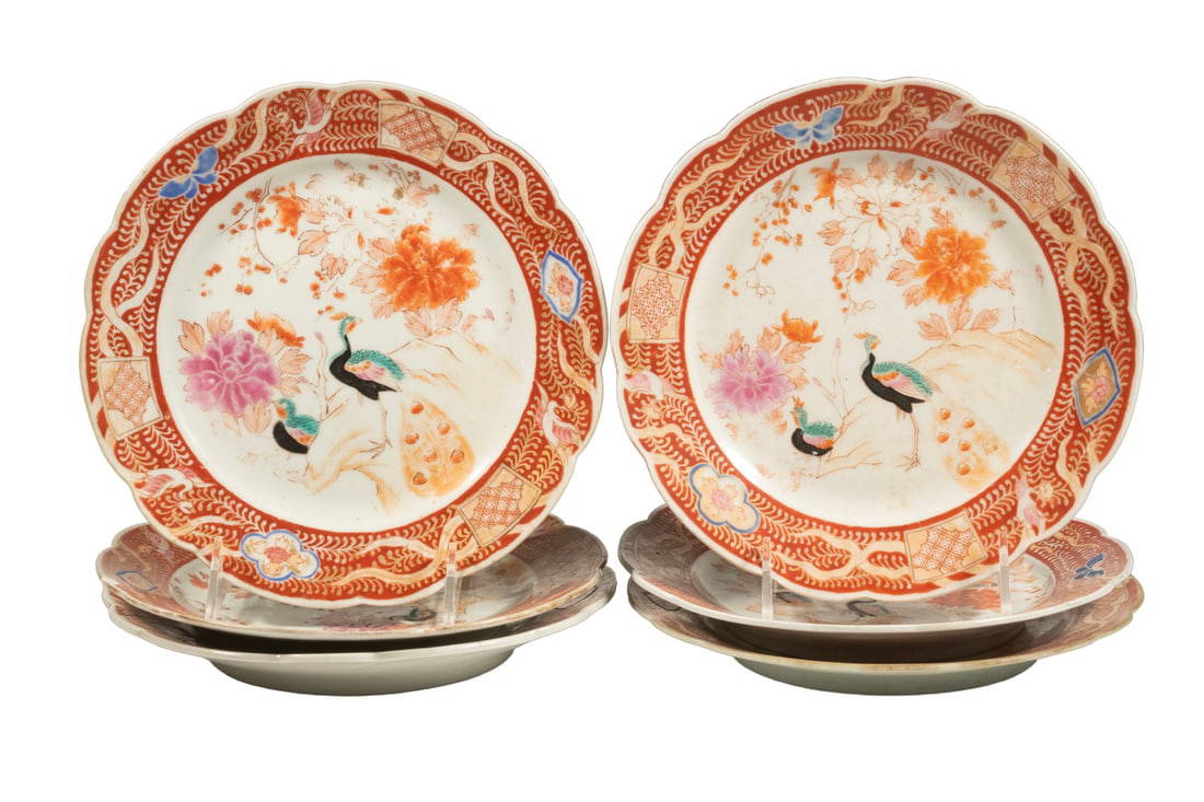 (8) JAPANESE MEIJI PORCELAIN PLATE WITH PEACOCKS, SIGNED