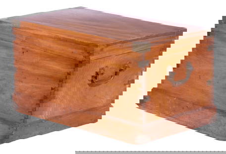 CAMPHORWOOD SEA CHEST: Vintage Brass Mounted Lift Top Trunk, exposed dovetailed construction, with brass side handles, interior removable tray, very aromatic. Good condition. 19 x 36 x 20 in. (48.3 x 91.4 x 50.8 cm.)