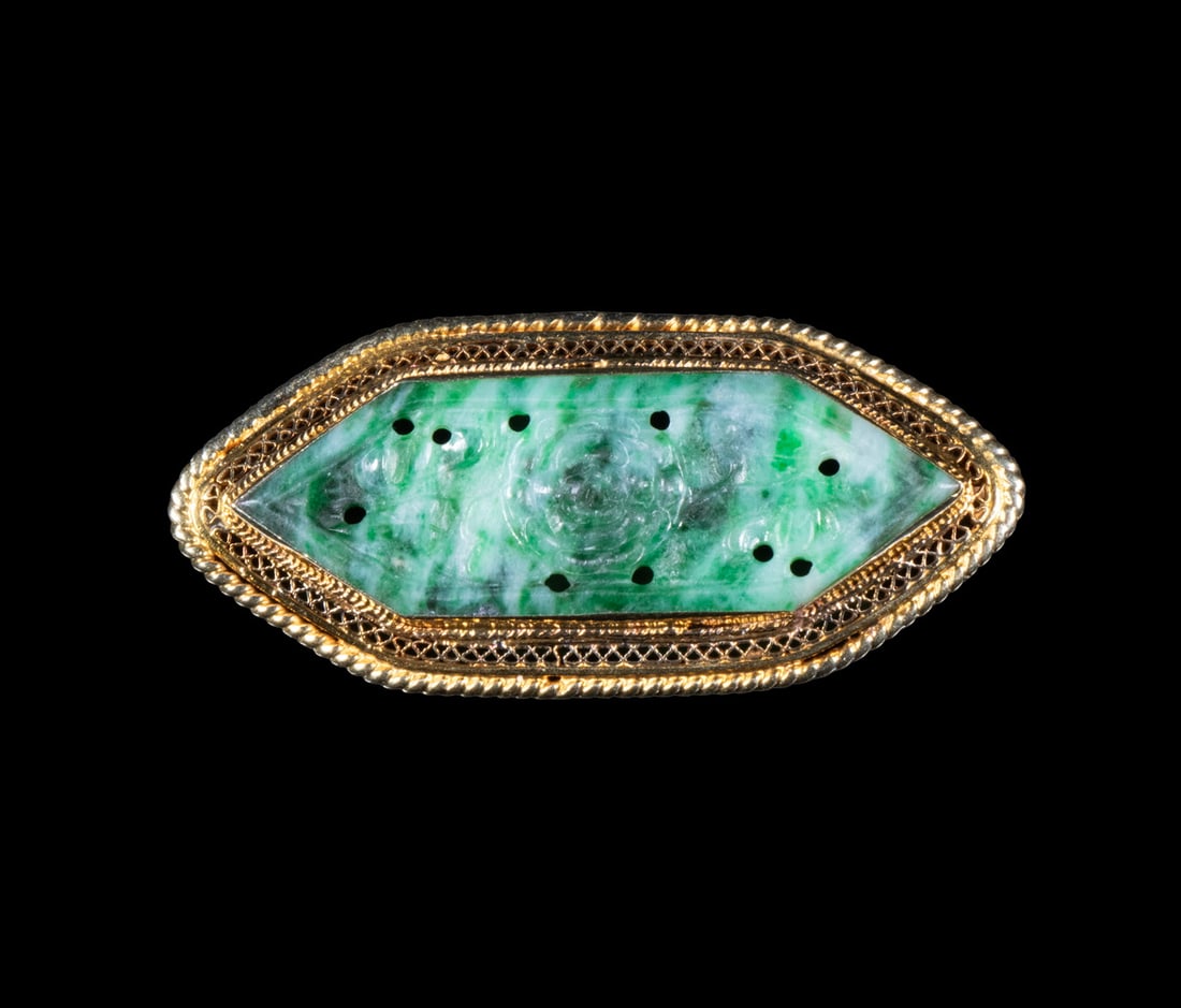ART DECO 14K GOLD AND CARVED JADEITE BROOCH (1 of 3)