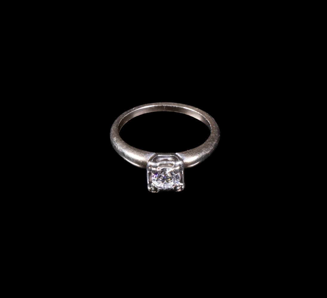 VINTAGE 14K GOLD DIAMOND RING (1 of 3)