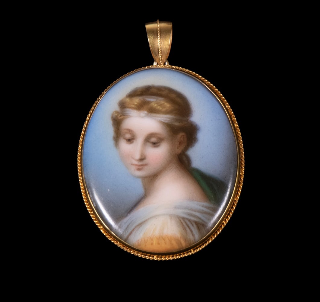 ANTIQUE PORCELAIN PORTRAIT PENDANT/BROOCH, C.1880 (1 of 2)