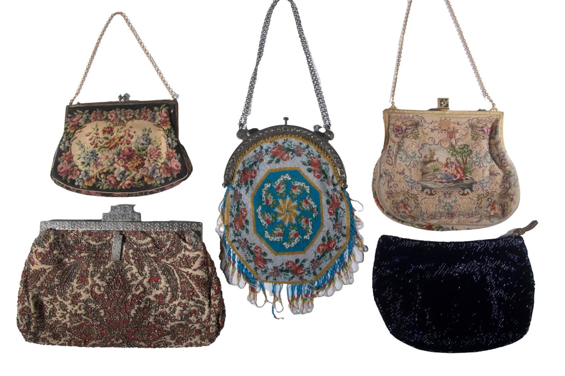 (5) VINTAGE PURSES (1 of 1)