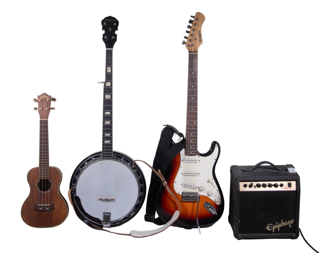(3) FRETTED MUSICAL INSTRUMENTS & SMALL AMP (1 of 5)
