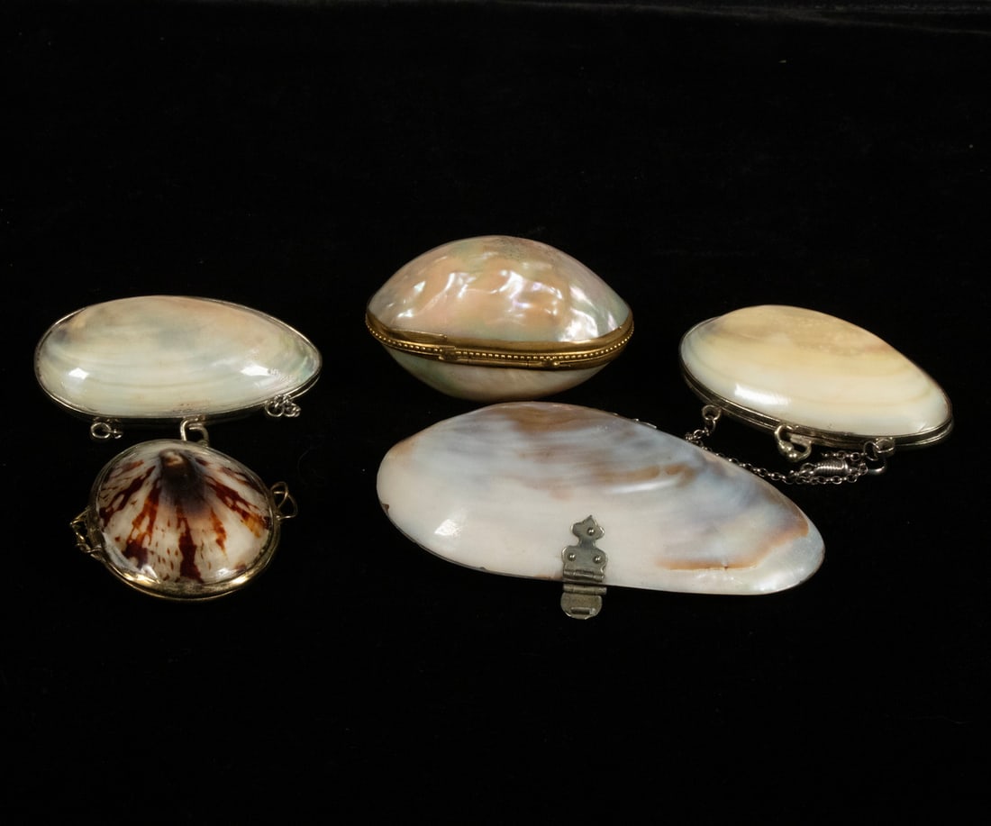 (5) MOTHER-OF-PEARL SEWING ETUI SETS, PROBABLY ENGLISH, 19TH CENTURY (1 of 1)