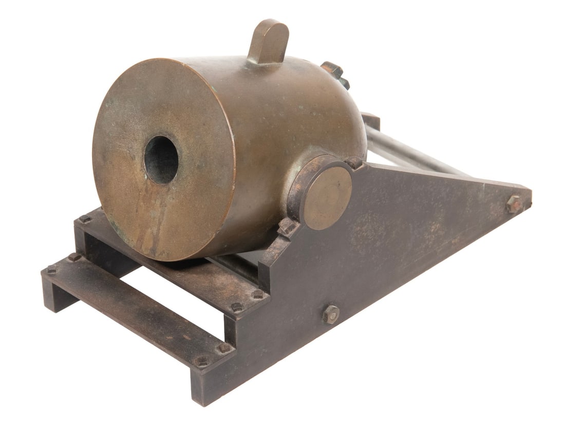 WORKING SCALE MODEL OF FAMOUS CIVIL WAR MORTAR (1 of 3)