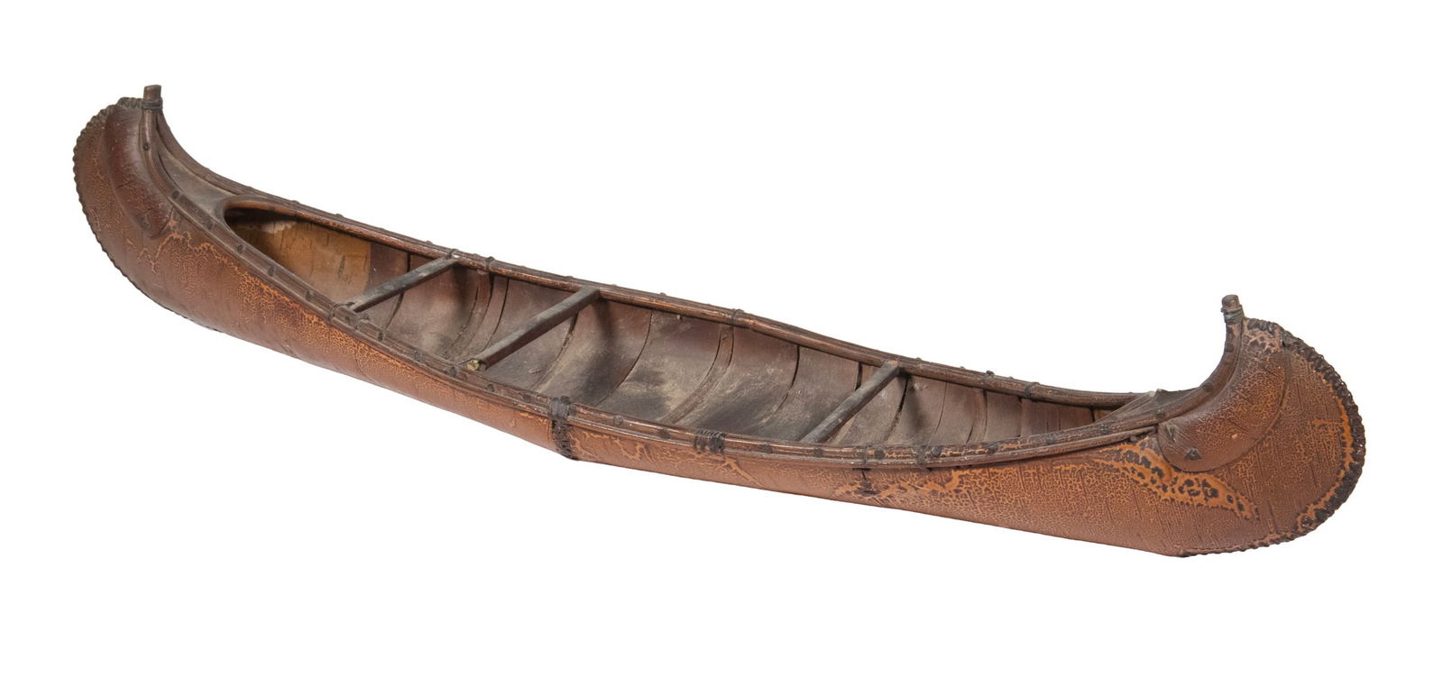 19TH C. NATIVE AMERICAN CANOE MODEL (1 of 2)