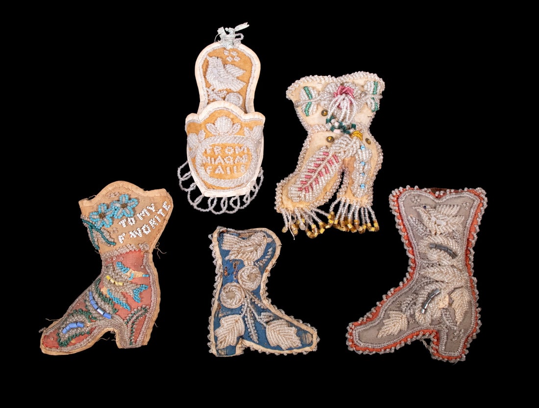 (5) IROQUOIS BEADED WHIMSIES IN BOOT AND SLIPPER FORM, LATE 19TH CENTURY (1 of 2)