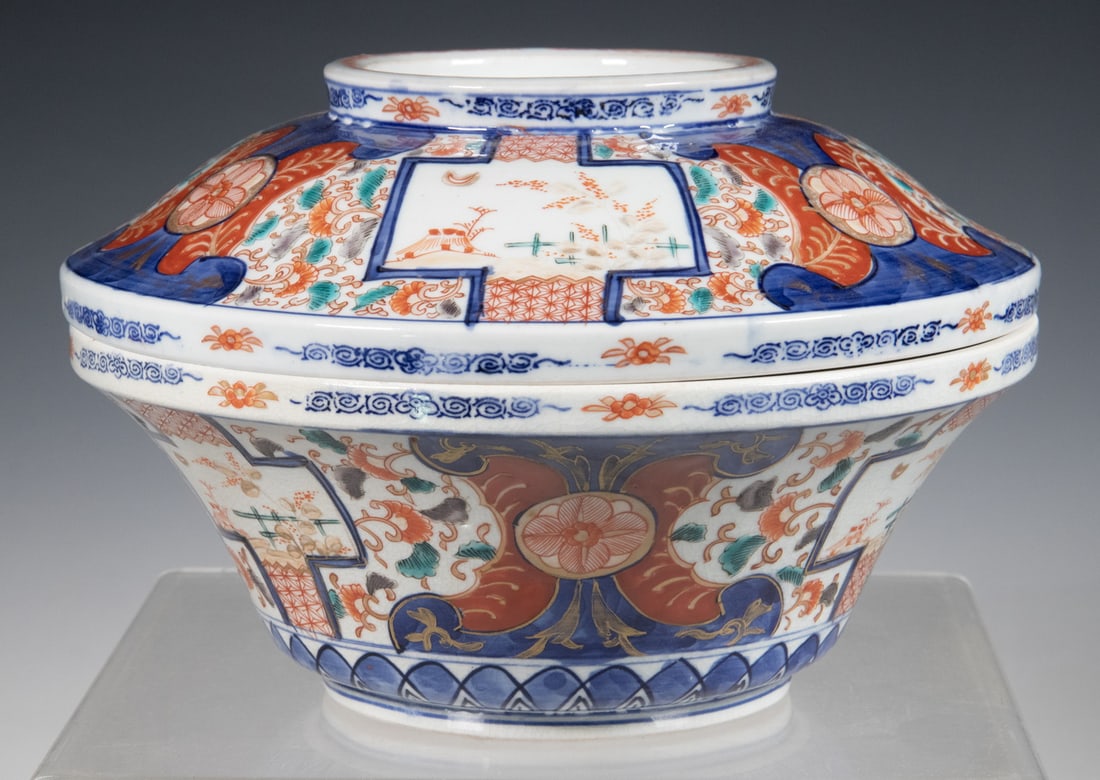 JAPANESE IMARI “LONGEVITY” COVERED BOWL, MEIJI PERIOD (1 of 4)
