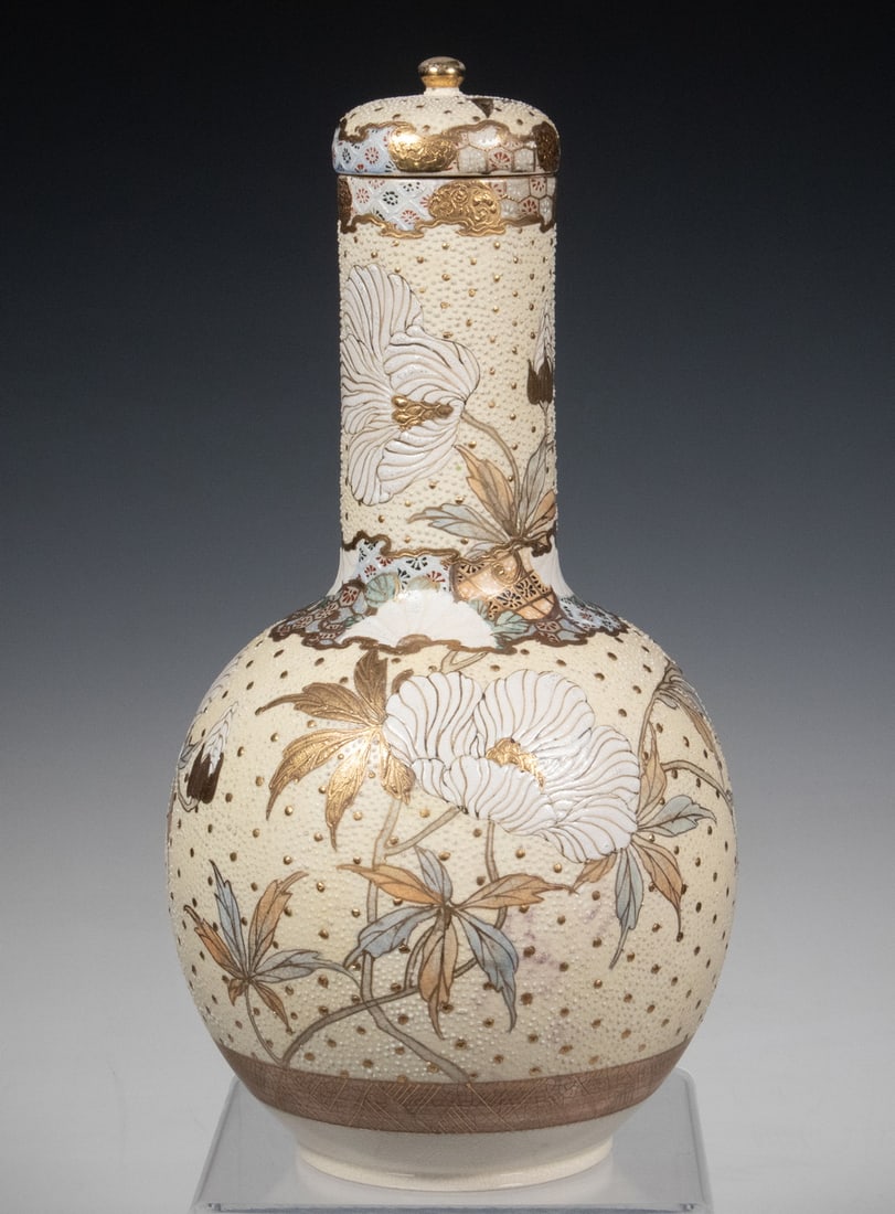 JAPANESE SATSUMA GILT-DECORATED COVERED BOTTLE VASE, MEIJI PERIOD (1 of 3)