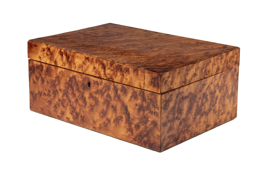 19TH C. AMERICAN COUNTRY BIRDSEYE MAPLE DOCUMENT BOX: Simple Rectangular Box with deep hinged lid, in highly figured birdseye maple thick veneer, theflame interior with shallow partitions at each end, green felt underside. OS: 5 1/2 x 12 x 8 1/2 in. (14