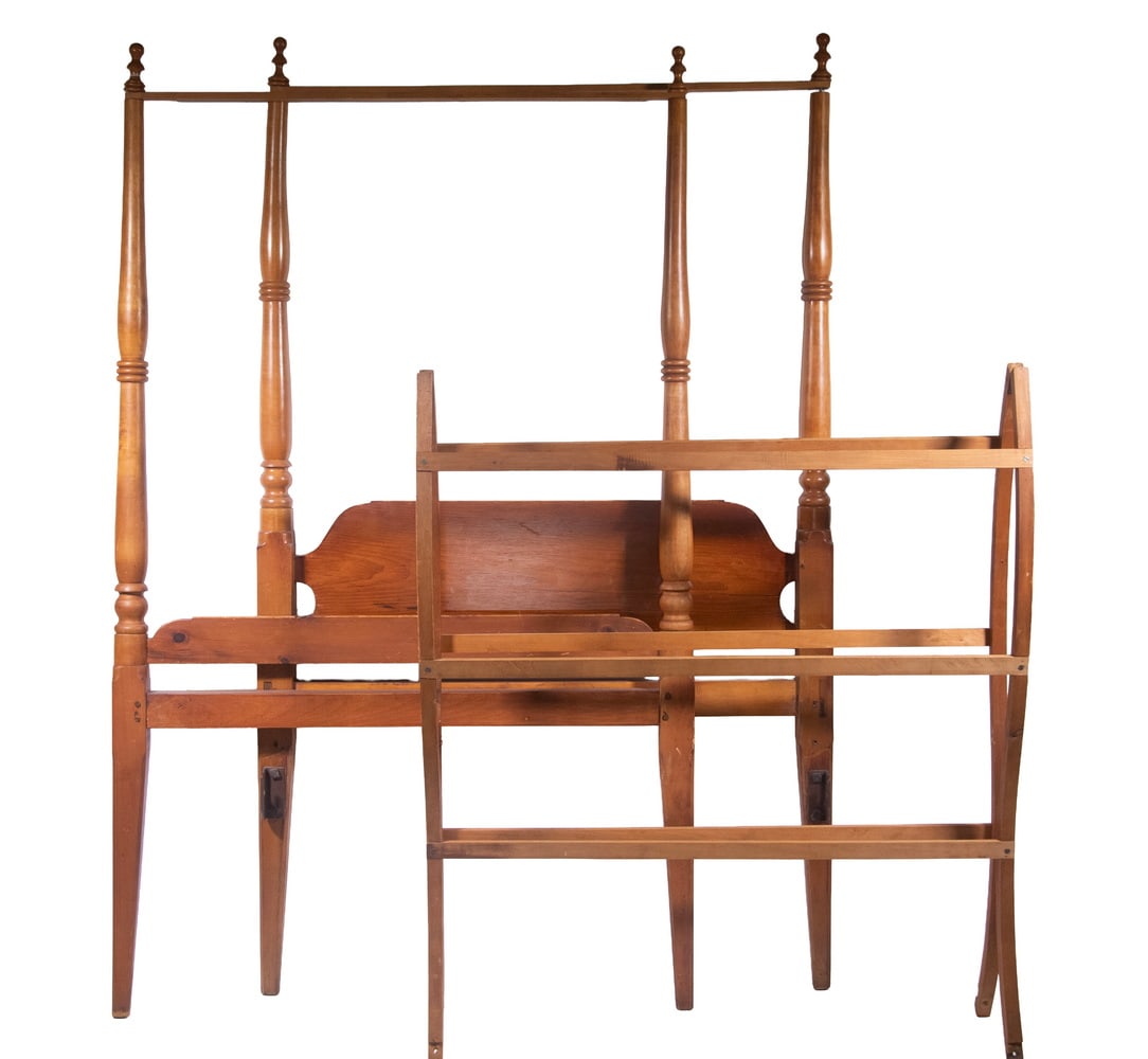 MAPLE TWIN SIZE CANOPY BED (1 of 4)