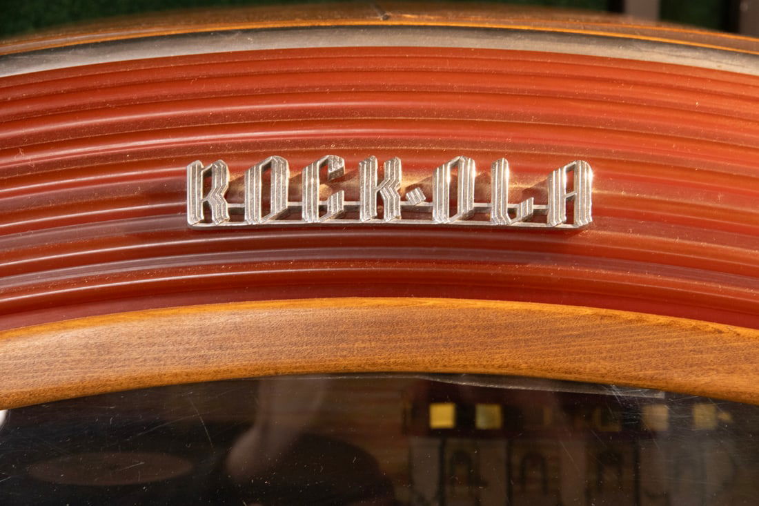 1946 ROCK-OLA JUKEBOX MODEL 1422 W/ RECORDS - 2