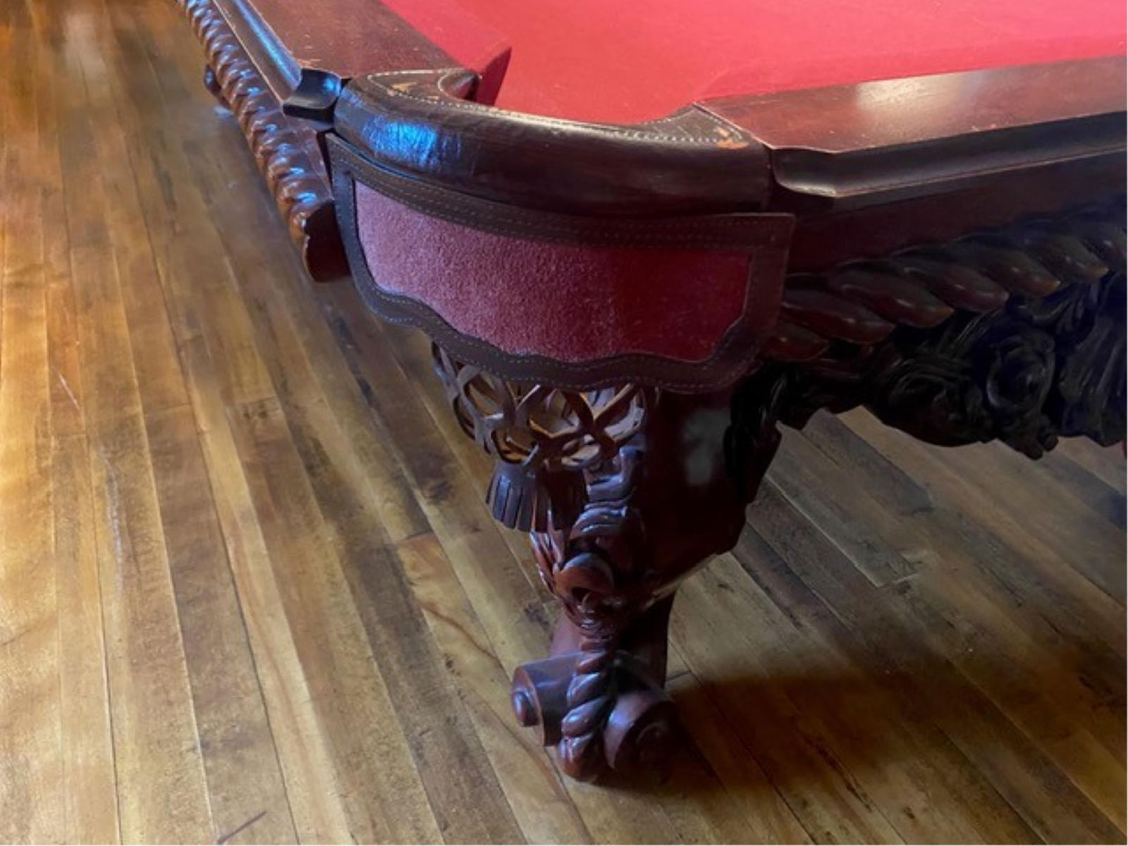 VICTORIAN POOL TABLE - 2