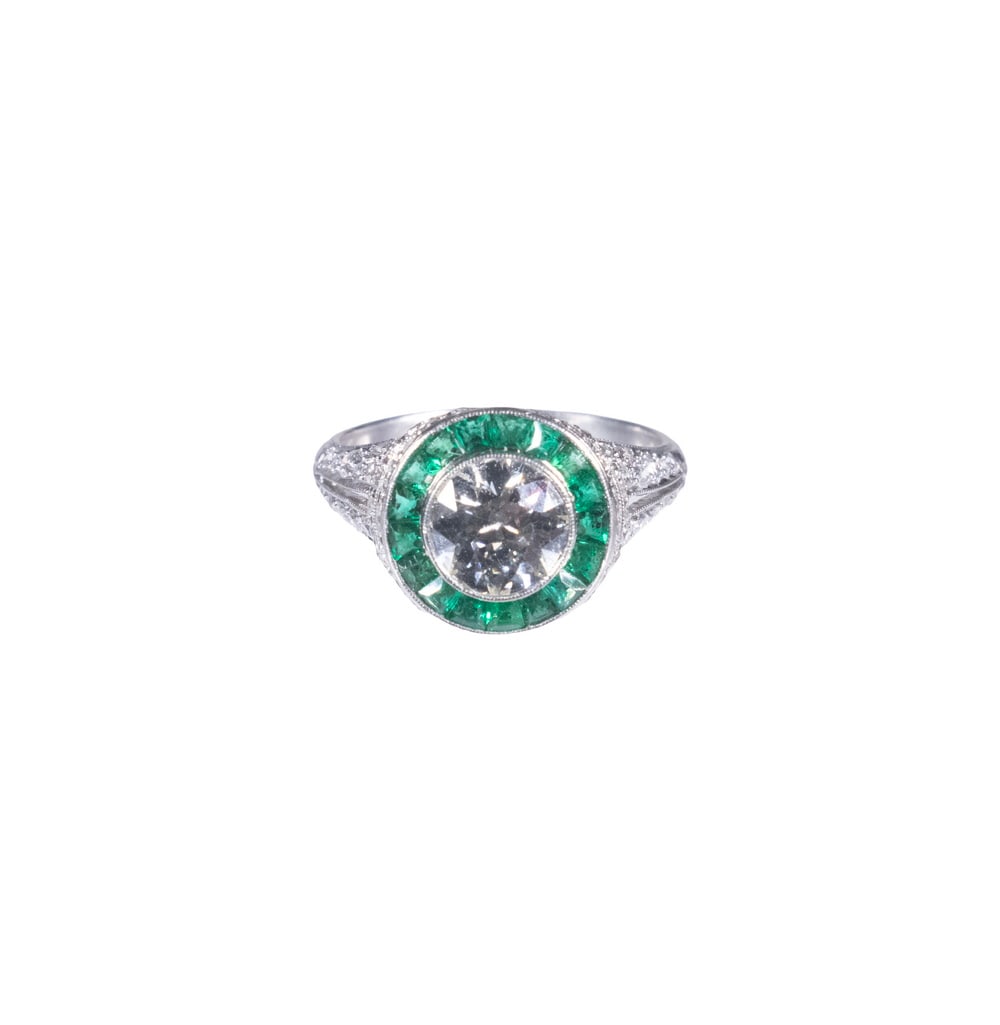 PLATINUM DIAMOND AND EMERALD RING - 2