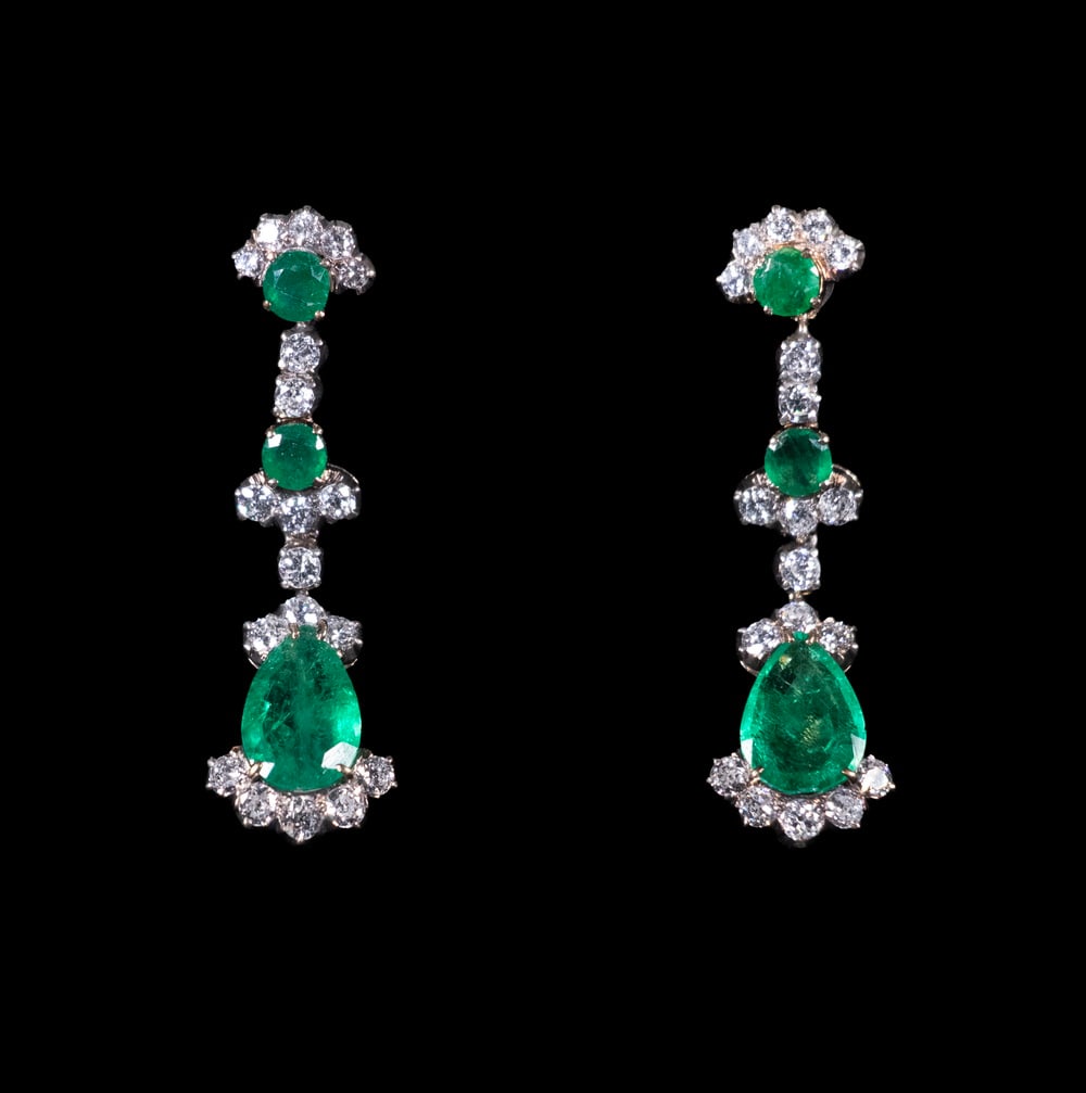 PR 14K GOLD EMERALD AND DIAMOND DANGLE EARRINGS (1 of 1)