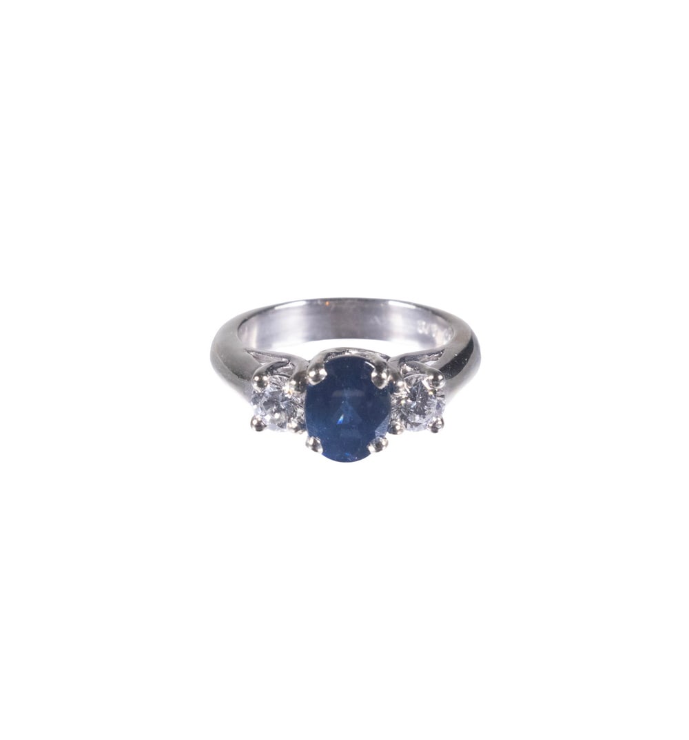 14K GOLD DIAMOND AND SAPPHIRE THREE STONE RING (1 of 2)