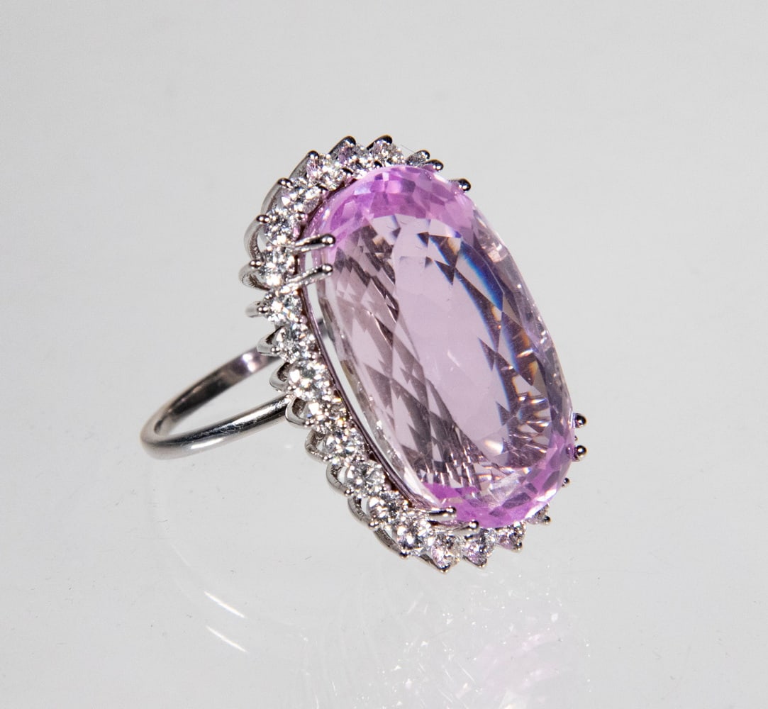 18K WHITE GOLD KUNZITE AND DIAMOND RING (1 of 2)