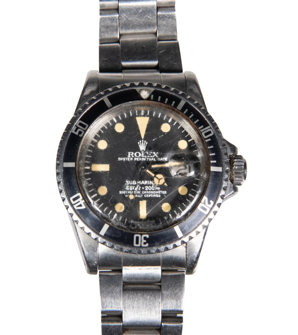 ROLEX SUBMARINER REF 1680 STAINLESS STEEL WRISTWATCH: Classic 1970's Era ROLEX Submariner Stainless Steel Dive Watch with Date, Ref 1680 with Mk I Dial and White Text. Features the original stainless steel solid Oyster bracelet. Original dial with