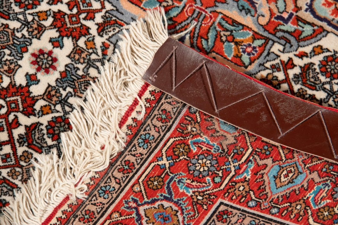 TABRIZ RUG (3'9" X 5'4") - 4