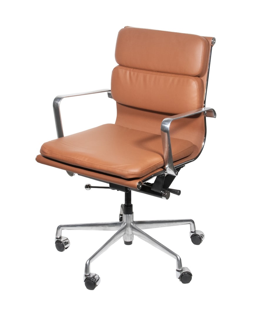 CONTEMPORARY CUSHIONED OFFICE CHAIR (1 of 3)