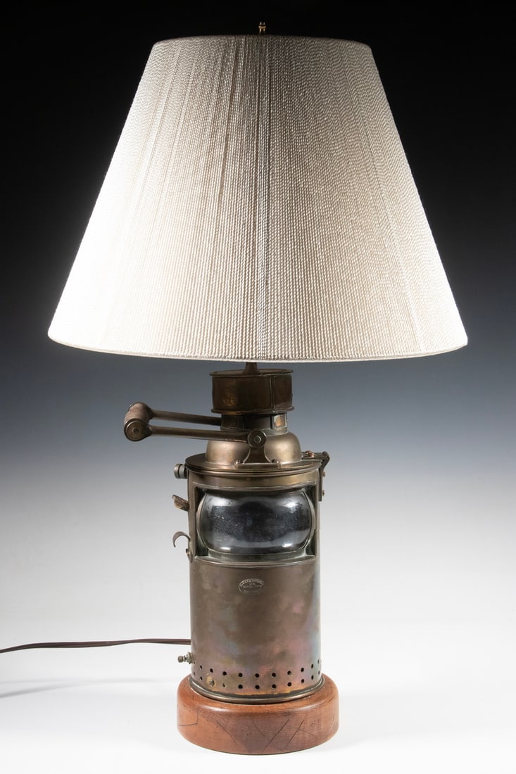 19TH C. WWI BRITISH ARMY CARBIDE SIGNAL LANTERN AS TABLE LAMP (1 of 3)