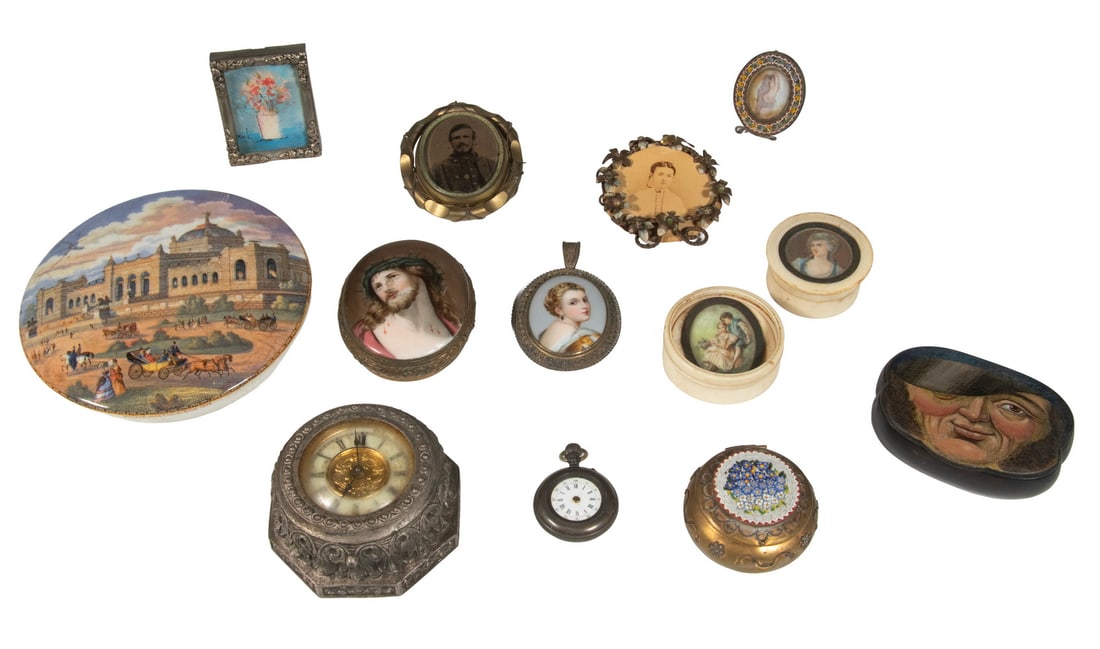 (13) ASSORTED GRAND TOUR ACCESSORIES (1 of 4)