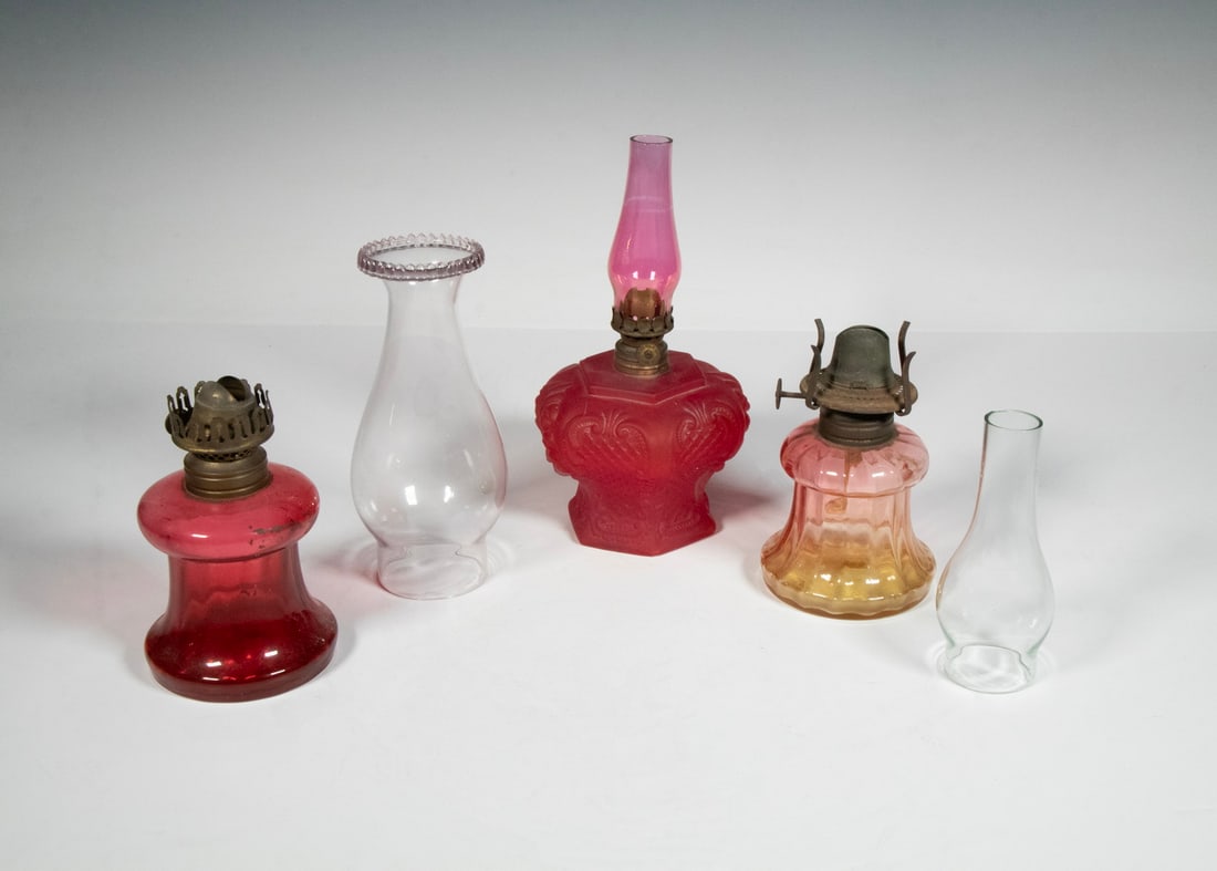 (3) COLORED GLASS MINIATURE OIL LAMPS (1 of 1)