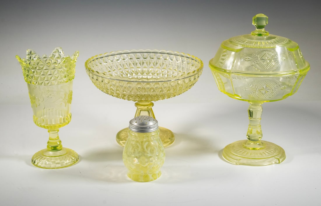 (4 PCS) YELLOW ART GLASS VESSELS (1 of 1)